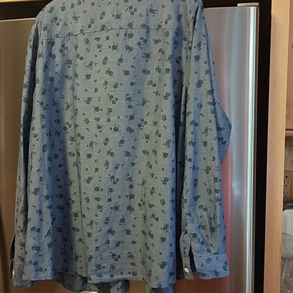 Top - Picture 2 of 2